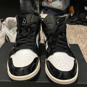 selling Air jordan 1 mid se aw size 10 used some stars are missing a few creases